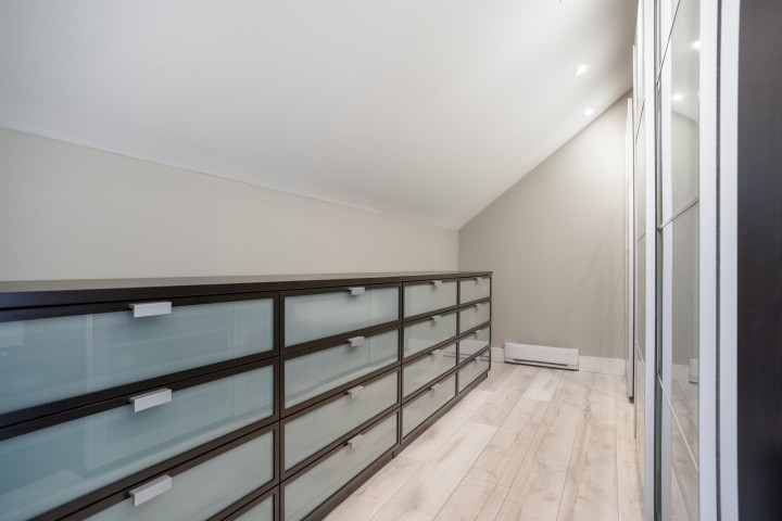 Photo 18 at 4001 Rose Crescent, Sandy Cove, West Vancouver