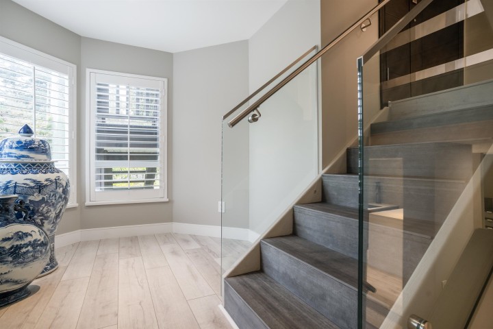 Photo 25 at 4001 Rose Crescent, Sandy Cove, West Vancouver