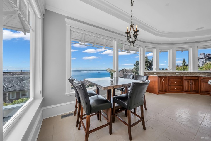 Photo 15 at 2326 Chippendale Road, Whitby Estates, West Vancouver