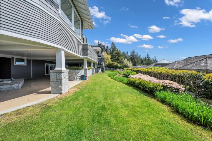 Photo 39 at 2326 Chippendale Road, Whitby Estates, West Vancouver