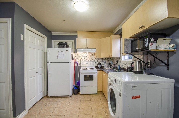 Photo 18 at 1550 E 1st Avenue, Grandview Woodland, Vancouver East