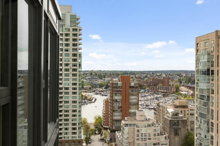 Photo 20 at 1706 - 888 Pacific Street, Yaletown, Vancouver West