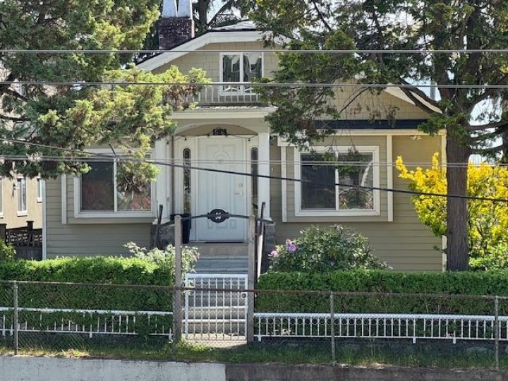 Photo 1 at 56 W 41st Avenue, Oakridge VW, Vancouver West