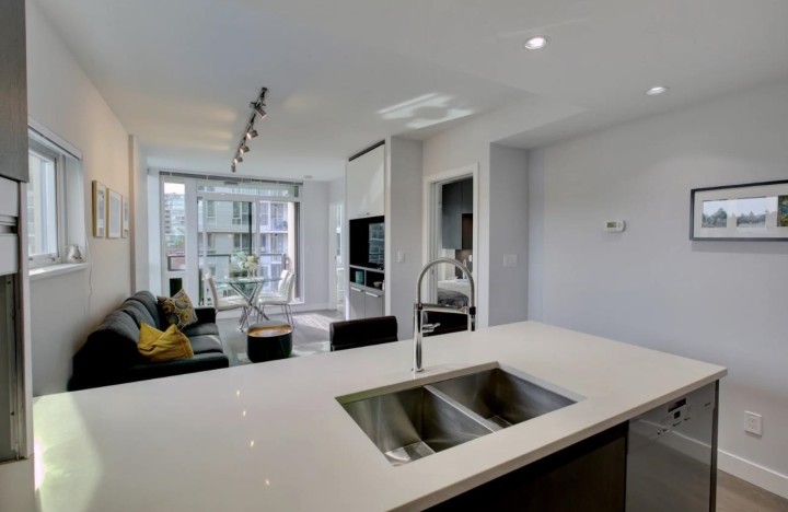 Photo 7 at 610 - 288 W 1st Avenue, False Creek, Vancouver West