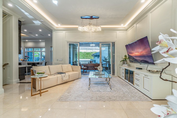 Photo 9 at 6038 Marguerite Street, South Granville, Vancouver West