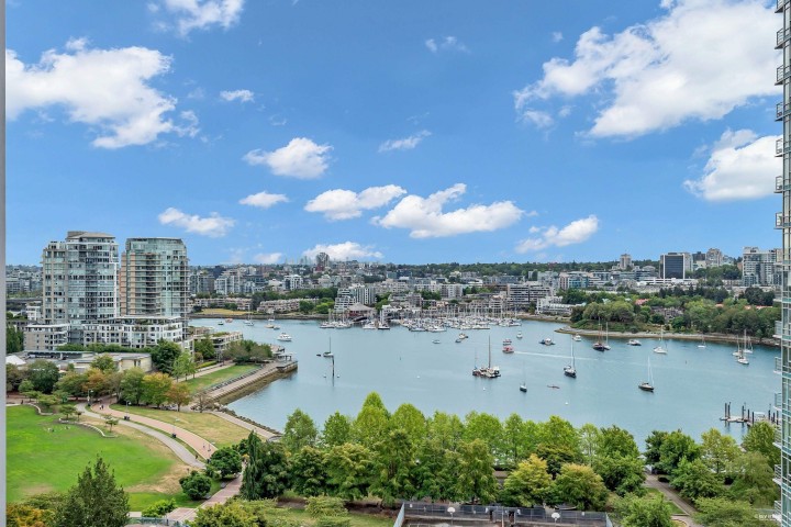 Photo 2 at 1802 - 1408 Strathmore Mews, Yaletown, Vancouver West