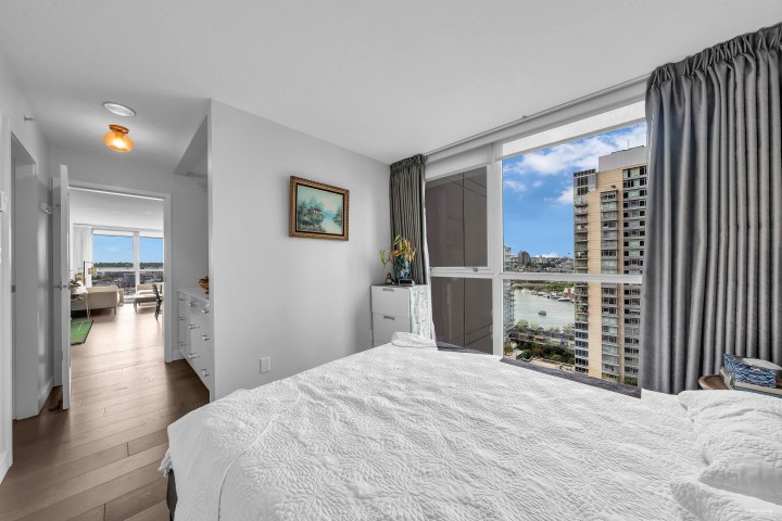 Photo 16 at 1802 - 1408 Strathmore Mews, Yaletown, Vancouver West