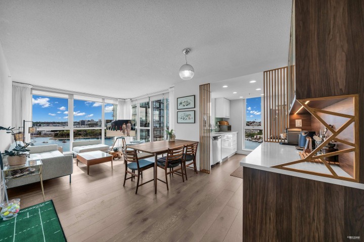 Photo 3 at 1802 - 1408 Strathmore Mews, Yaletown, Vancouver West