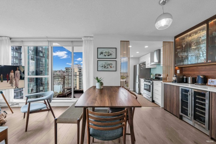 Photo 5 at 1802 - 1408 Strathmore Mews, Yaletown, Vancouver West