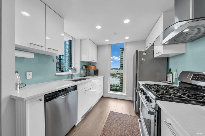 Photo 9 at 1802 - 1408 Strathmore Mews, Yaletown, Vancouver West