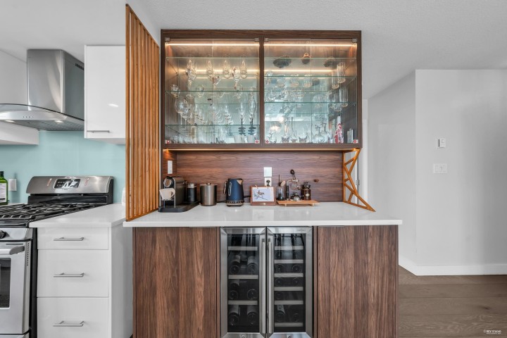 Photo 10 at 1802 - 1408 Strathmore Mews, Yaletown, Vancouver West