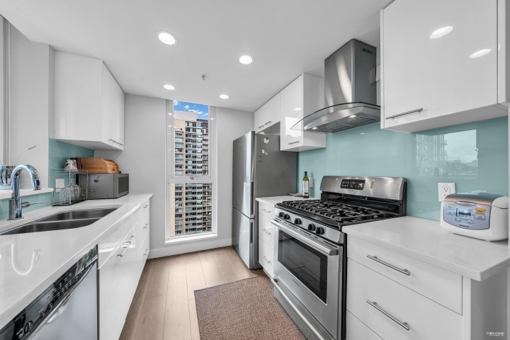 Photo 8 at 1802 - 1408 Strathmore Mews, Yaletown, Vancouver West