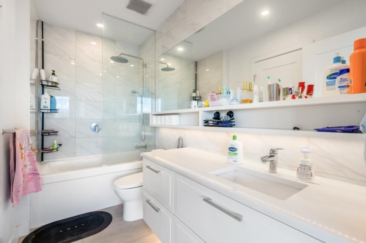 Photo 21 at 603 - 5693 Elizabeth Street, Cambie, Vancouver West