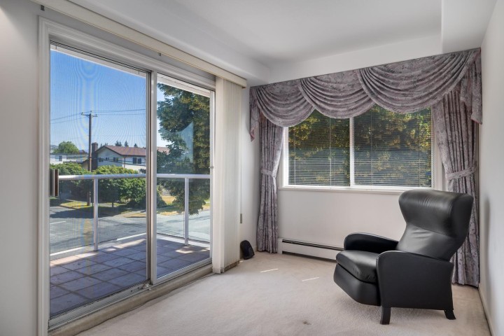 Photo 13 at 108 W 46 Avenue, Oakridge VW, Vancouver West