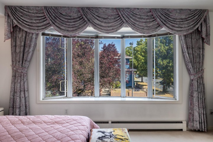 Photo 12 at 108 W 46 Avenue, Oakridge VW, Vancouver West