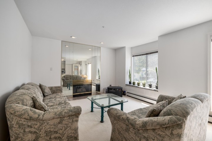 Photo 7 at 108 W 46 Avenue, Oakridge VW, Vancouver West