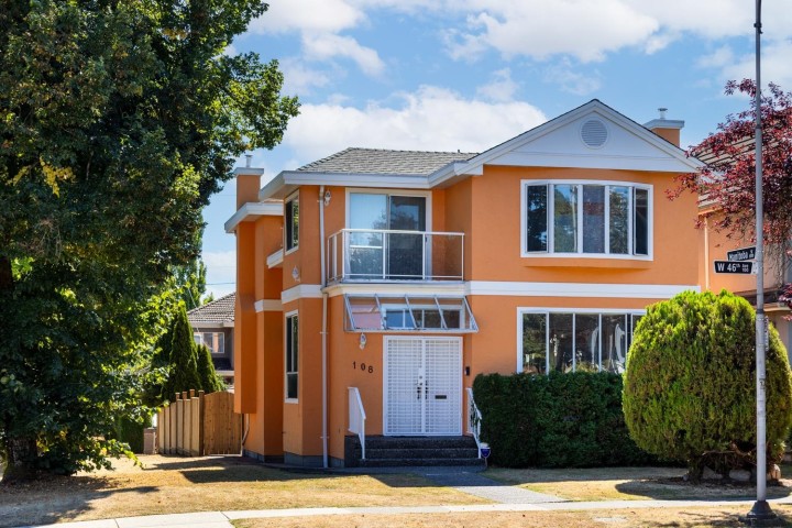 Photo 1 at 108 W 46 Avenue, Oakridge VW, Vancouver West