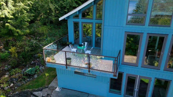 Photo 3 at 445 Mountain Drive, Lions Bay, West Vancouver