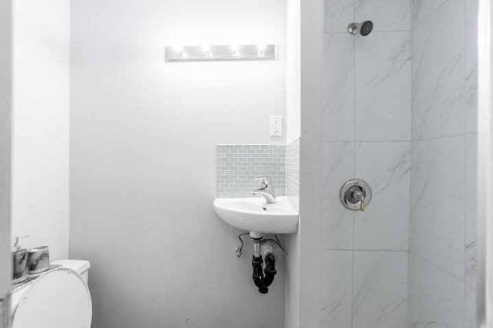 Photo 7 at 5 - 1535 St. Georges Avenue, Central Lonsdale, North Vancouver