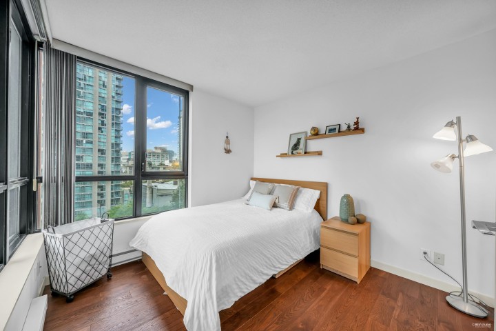 Photo 14 at 1001 - 928 Homer Street, Yaletown, Vancouver West