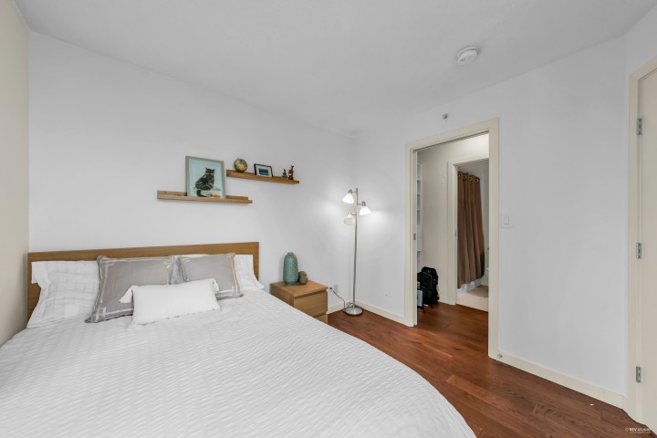 Photo 15 at 1001 - 928 Homer Street, Yaletown, Vancouver West