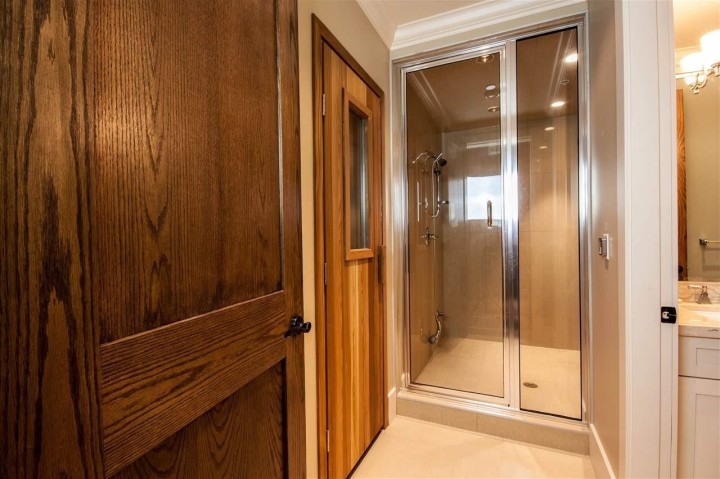 Photo 16 at 1419 W 59th Avenue, South Granville, Vancouver West