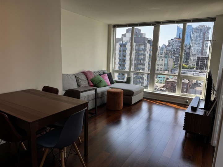 Photo 4 at 1705 - 1055 Richards Street, Downtown VW, Vancouver West