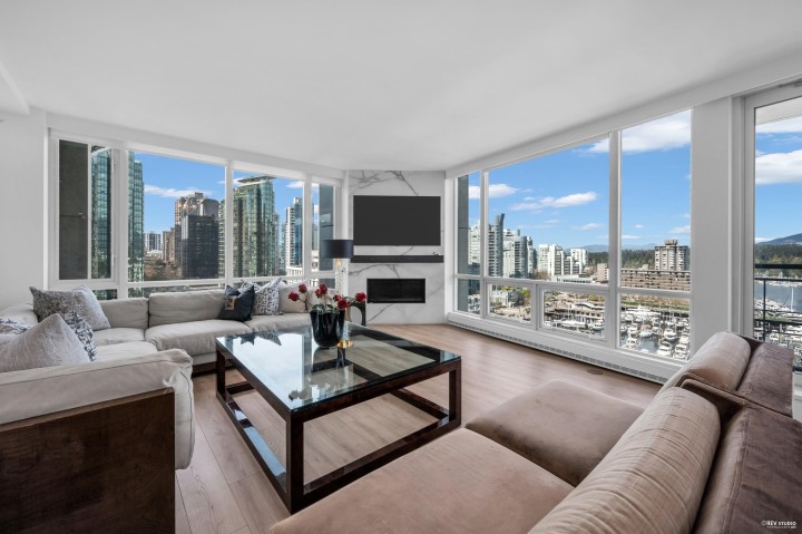 Photo 13 at 1304 - 323 Jervis Street, Coal Harbour, Vancouver West