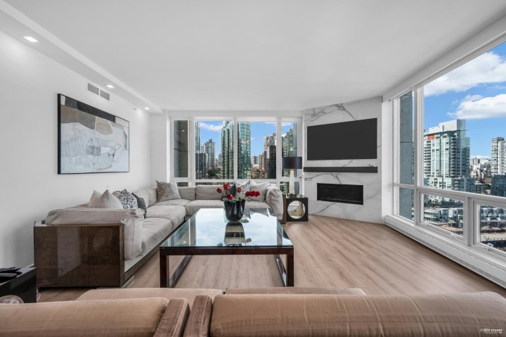 Photo 12 at 1304 - 323 Jervis Street, Coal Harbour, Vancouver West