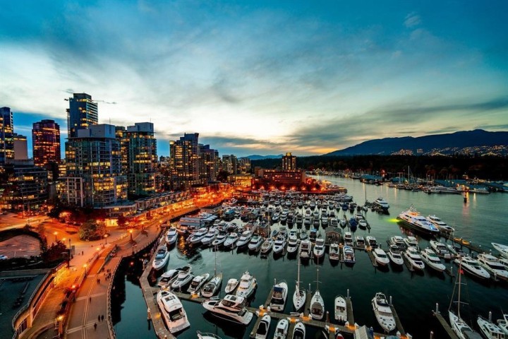 Photo 3 at 1304 - 323 Jervis Street, Coal Harbour, Vancouver West