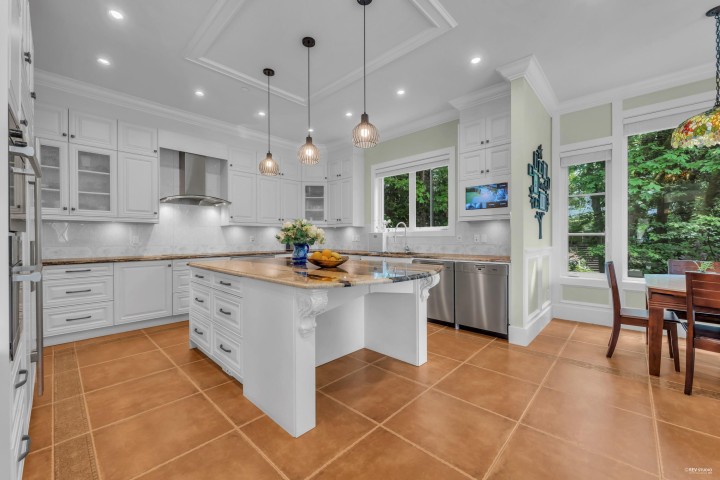 Photo 12 at 1835 Mathers Avenue, Ambleside, West Vancouver