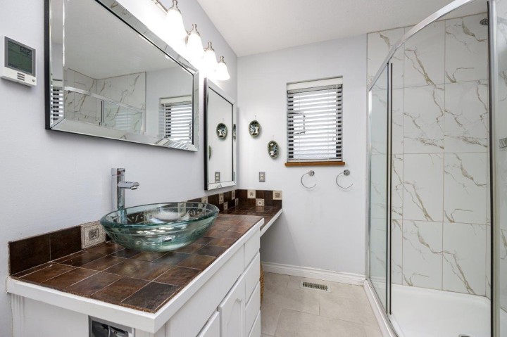 Photo 18 at 2929 Dollarton Highway, Windsor Park NV, North Vancouver