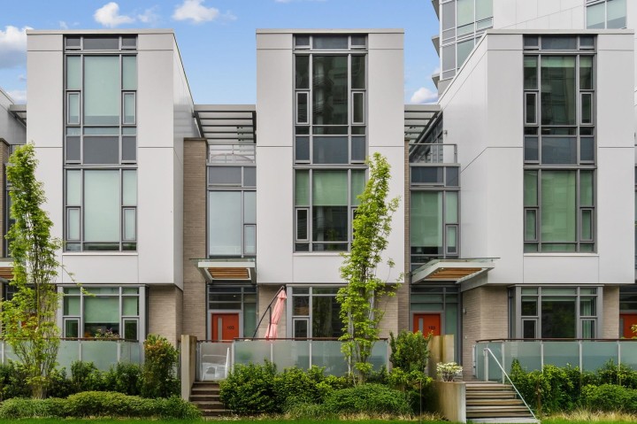 Photo 1 at 103 - 1500 Fern Street, Lynnmour, North Vancouver