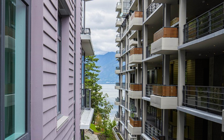 Photo 6 at 402 - 6699 Nelson Avenue, Horseshoe Bay WV, West Vancouver