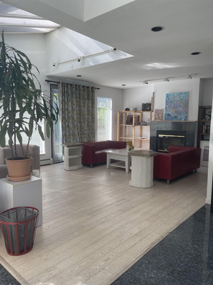 Photo 5 at 757 W 52nd Avenue, South Cambie, Vancouver West