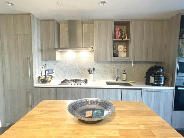 Photo 5 at 1083 - 87 Nelson Street, Yaletown, Vancouver West