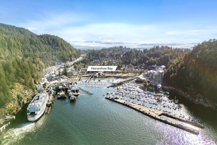 Photo 26 at 5056 The Byway, Caulfeild, West Vancouver