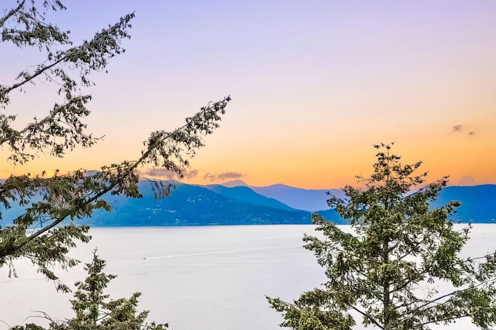 Photo 36 at 5056 The Byway, Caulfeild, West Vancouver