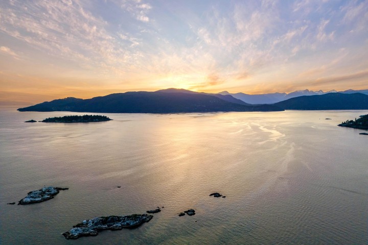 Photo 18 at 5056 The Byway, Caulfeild, West Vancouver