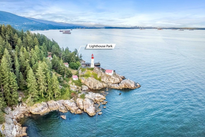 Photo 29 at 5056 The Byway, Caulfeild, West Vancouver