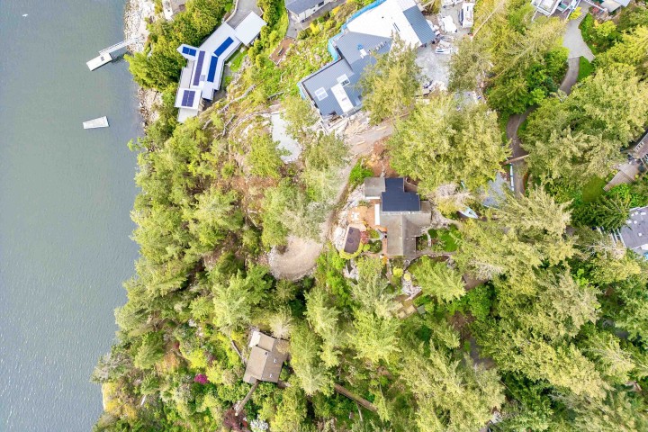 Photo 8 at 5056 The Byway, Caulfeild, West Vancouver