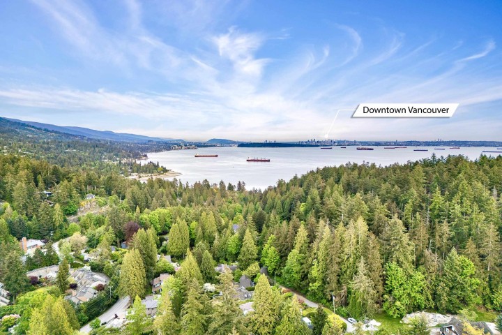 Photo 25 at 5056 The Byway, Caulfeild, West Vancouver