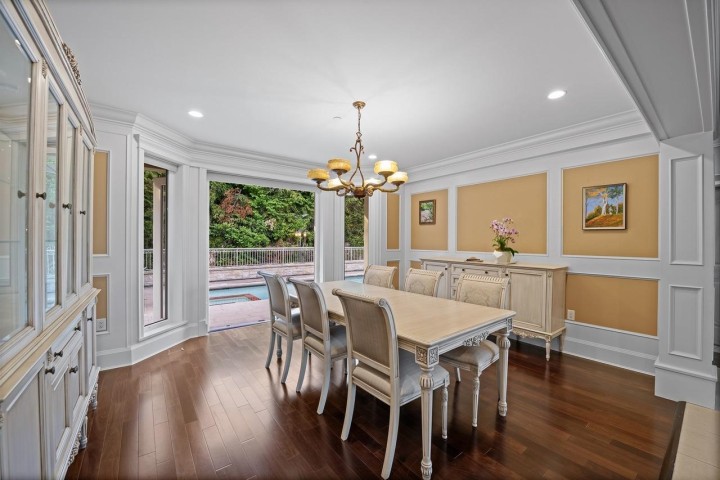Photo 13 at 761 Eyremount Drive, British Properties, West Vancouver