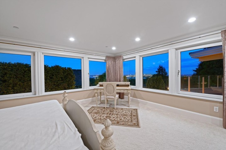 Photo 16 at 761 Eyremount Drive, British Properties, West Vancouver