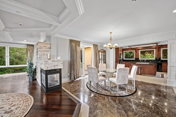 Photo 7 at 761 Eyremount Drive, British Properties, West Vancouver