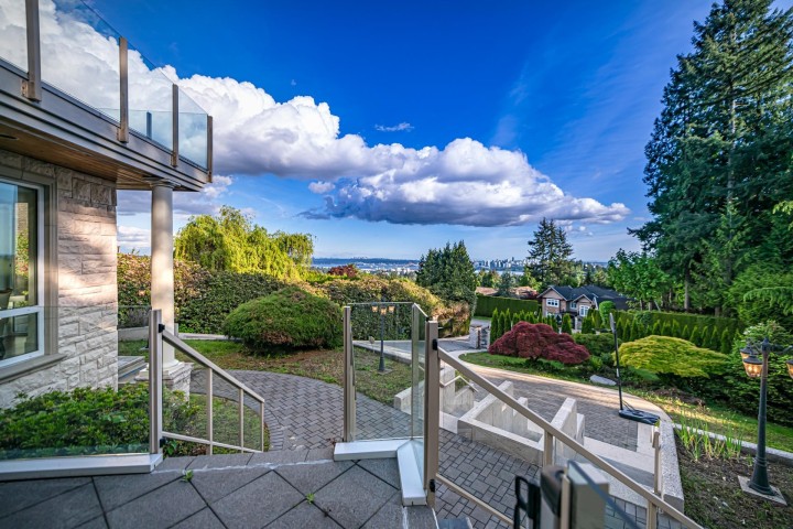 Photo 28 at 761 Eyremount Drive, British Properties, West Vancouver