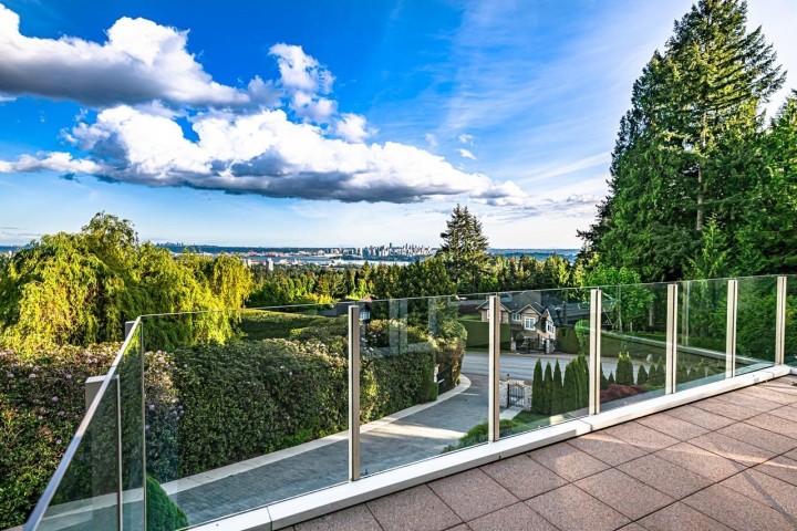 Photo 29 at 761 Eyremount Drive, British Properties, West Vancouver