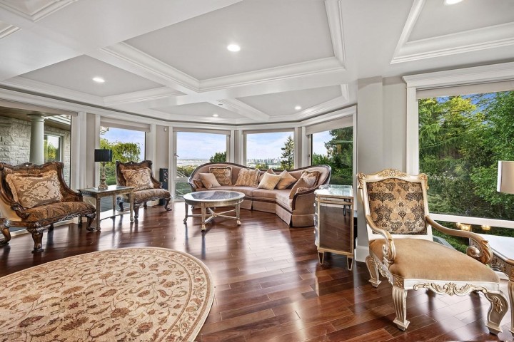 Photo 4 at 761 Eyremount Drive, British Properties, West Vancouver