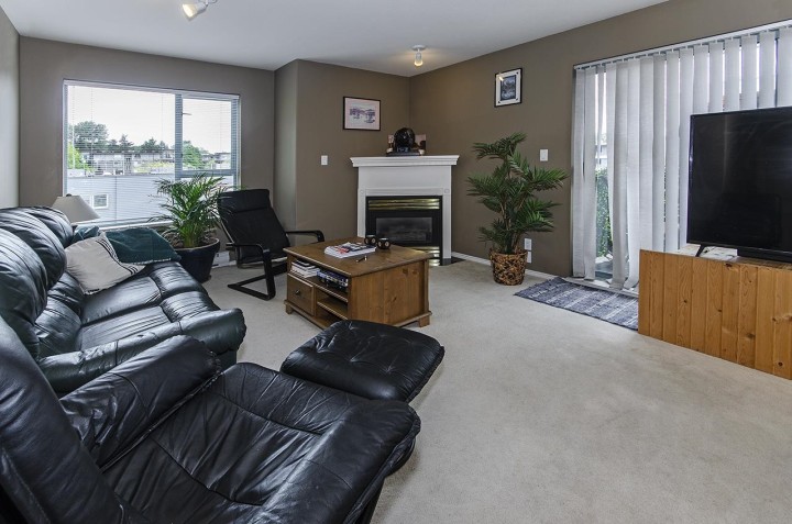 Photo 4 at 206 - 1085 W 17th Street, Pemberton NV, North Vancouver