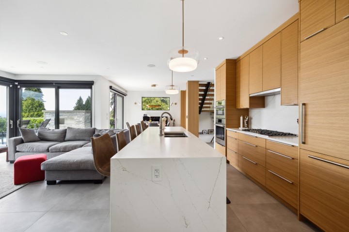 Photo 12 at 2678 Mathers Avenue, Dundarave, West Vancouver